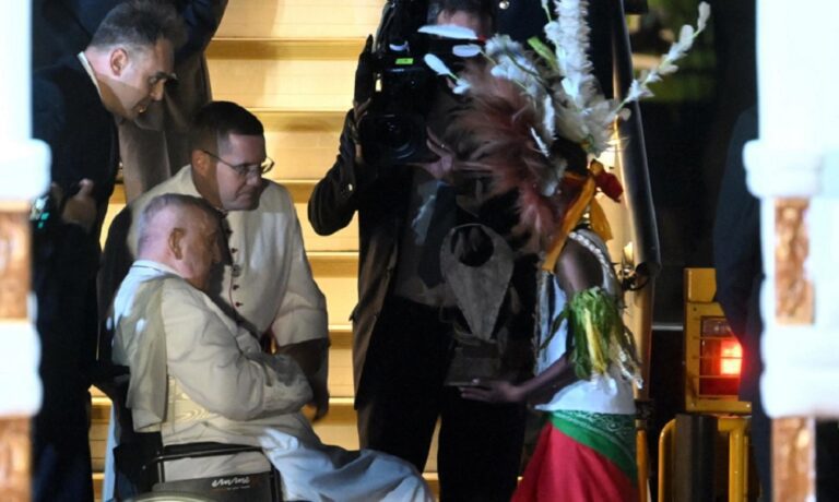 El papa Francisco visita Papúa Nueva Guinea