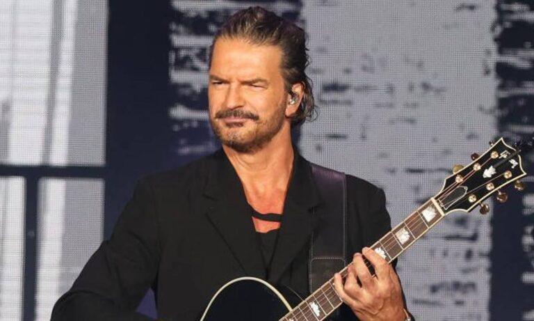 Ricardo Arjona da señales de su nuevo proyecto discográfico