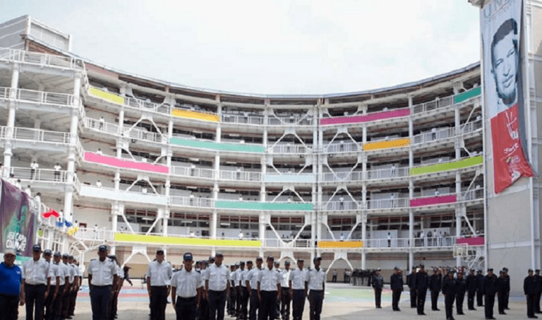 Expulsan a 71 estudiantes de la Unes en Caracas por protestas del 28J