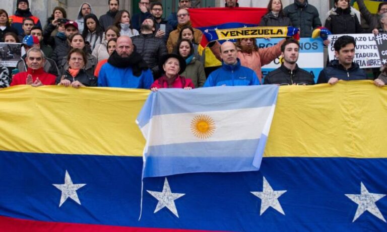 Argentina comienza a aplicar flexibilización para ingreso y regularización de venezolanos