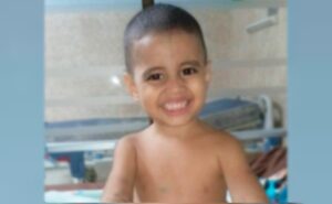 El niño Christopher Linares necesita ayuda para superar la leucemia mieloide aguda