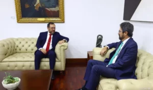 Gobierno advierte a España que no permitirá ninguna “injerencia” en asuntos internos