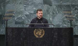 Zelenski asegura que Rusia planea atacar 3 centrales nucleares de Ucrania