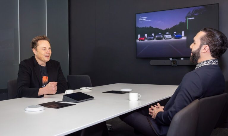 Nayib Bukele y Elon Musk se reúnen en Texas