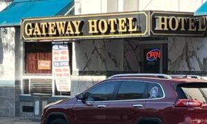 Arrestan a 20 miembros del “Tren de Aragua” en un hotel de Texas