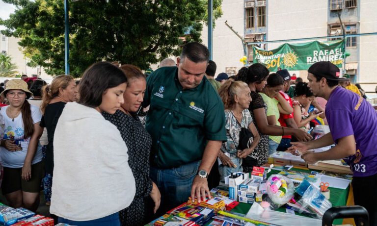 Alcalde encargado acompaña Feria Alimentaria del Sol número 54 del 2024