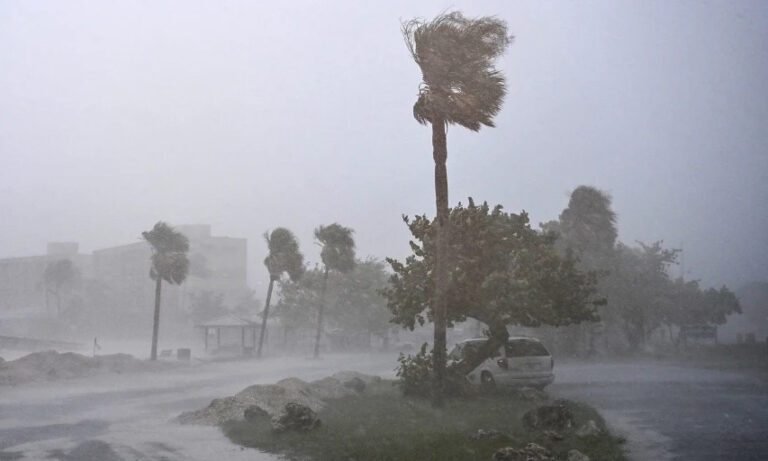 El huracán Milton toca tierra en la costa oeste de Florida con categoría 3