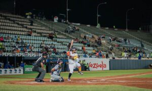 Magallanes supera a las Águilas por segundo día consecutivo 5-4