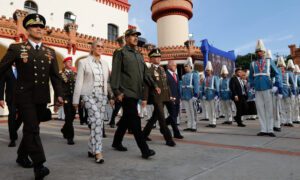 Maduro recibe invitación de la AN para juramentarse como presidente el 10 de enero