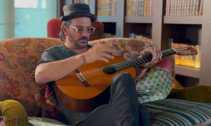 Arjona anuncia el lanzamiento de los tres primeros sencillos de su próximo disco Seco