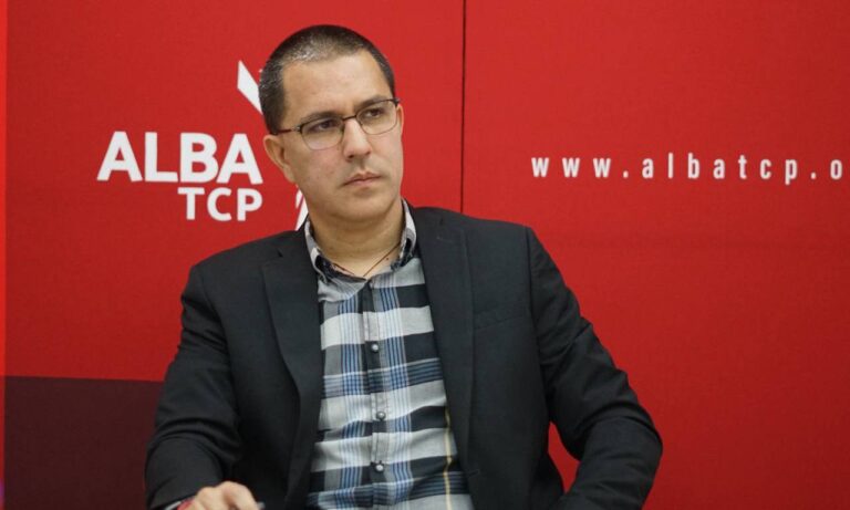 Jorge Arreaza recuerda a Brasil sus principios sobre relaciones internacionales