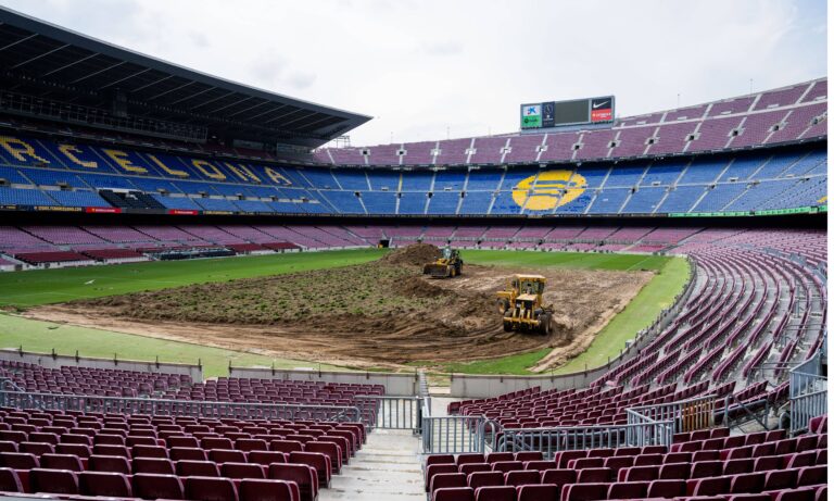 El FC Barcelona prevé jugar en el Spotify Camp Nou antes del 2025