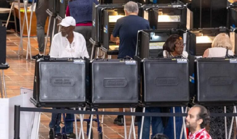 Texas y Florida comienzan a votar entre cifras récord de participación anticipada