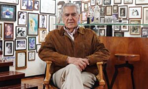 Hospitalizan al actor mexicano Eric del Castillo por dolores en su espalda