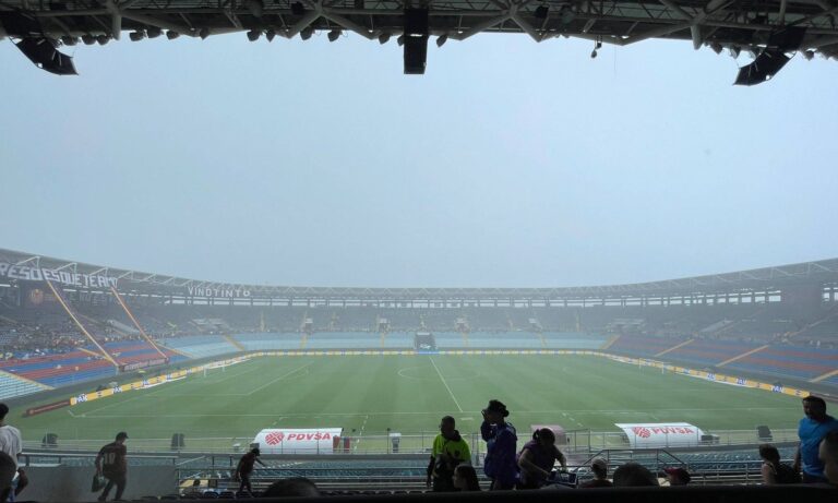 La lluvia hace estragos en el Estadio Monumental de Maturín