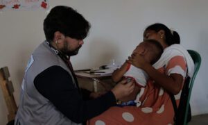 Asistencia humanitaria en acción: obras que salvan vidas en el Zulia