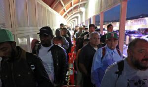 “Los ríos de gente” desaparecieron en la frontera de EE. UU. con México