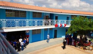 Gobernador inaugura trabajos de recuperación de la Escuela Br. Pedro Torres Rojas de Maracaibo