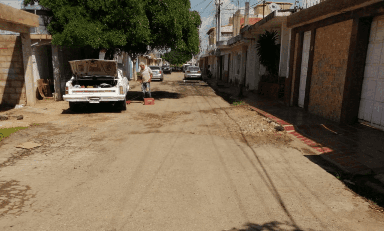 Vecinos de La Candelaria en San Jacinto solicitan mejoras en el alumbrado y asfaltado público