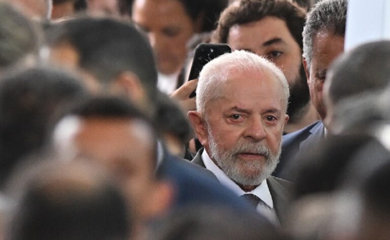 Gobierno se desmarca de declaraciones de Saab y expresa su “respeto absoluto” a Lula