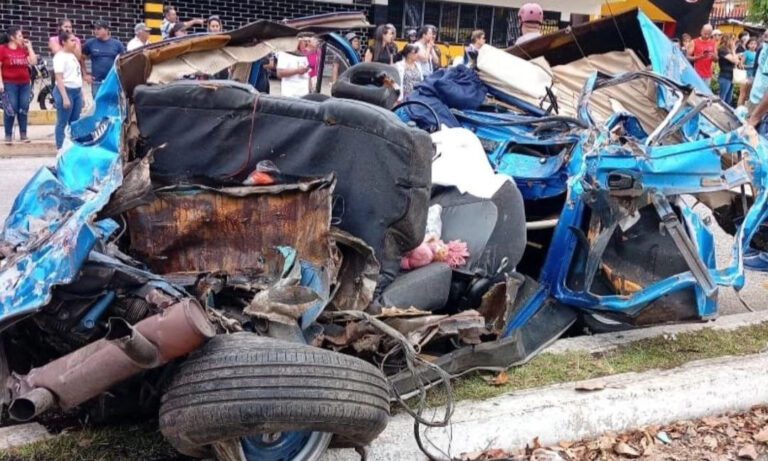 Fatal accidente vial en Mérida deja 6 muertos y varios heridos