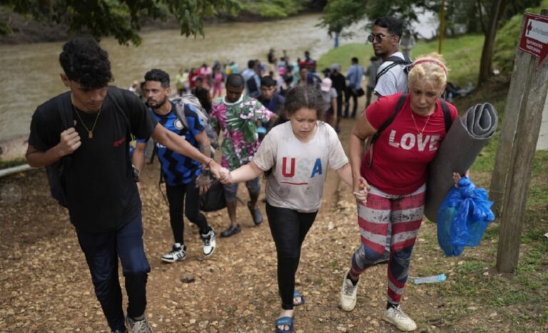 Migración por el Darién crece de nuevo apuntalada por venezolanos tras elecciones