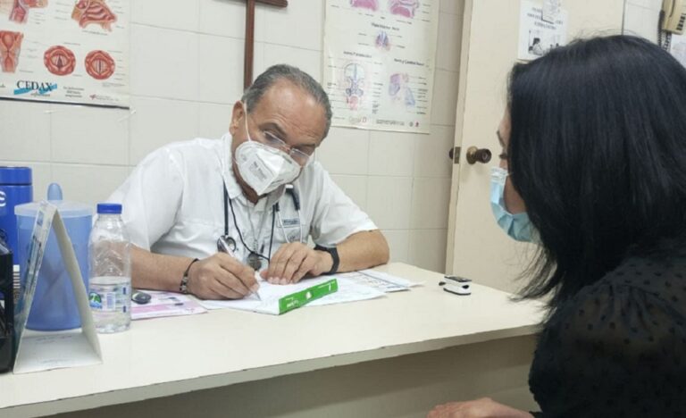 El Hogar Clínica San Rafael inicia el Teleradio con jornada de neumonología
