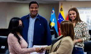 Vanessa Linares de Ramírez: “Rafael, la verdad te hará libre y Dios nos guía”