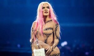 Karol G arrasa en los premios Latin Billboard con 8 galardones