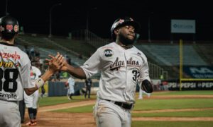 Rapaces logran su tercer triunfo de la semana al vencer 8×2 a Caribes