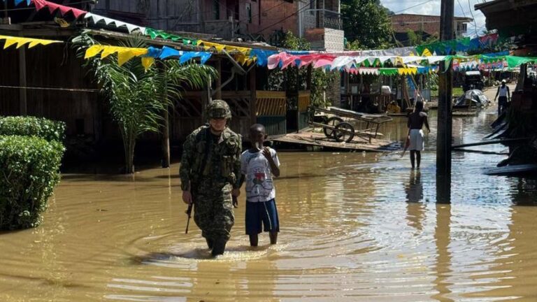 Gobierno nacional ofrece ayuda a Colombia tras inundaciones por fuertes lluvias