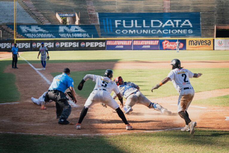 Águilas gana el tradiconal Juego de la Chinita