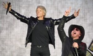 Bon Jovi y Pitbull se unen en el sencillo Now or never