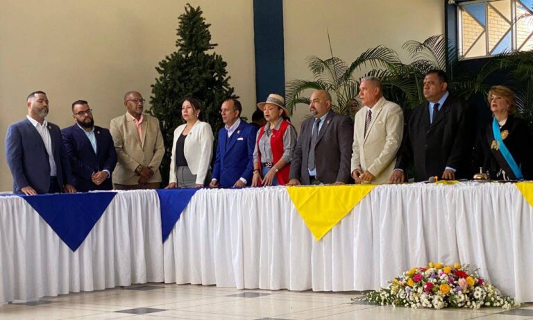 Clez y Concejo Municipal celebran aniversario de elevación a parroquia civil de Machiques