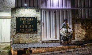 Deja de funcionar el generador eléctrico instalado en la Embajada argentina