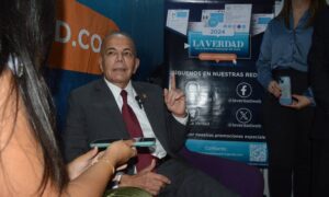 Manuel Rosales aboga por la negociación en medio de la controversia política