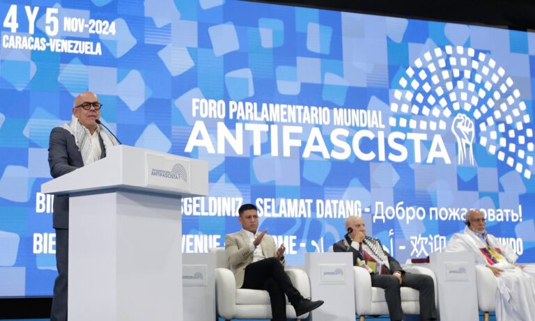 Denuncian que Maduro derrocha recursos en Foro Parlamentario Antifascista