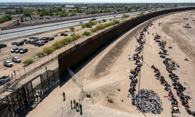 Trump planea promulgar en su “primer día” un decreto para “cerrar” la frontera con México