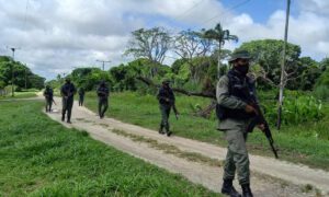 Detienen en Amazonas a 10 militares acusados de traición a la patria
