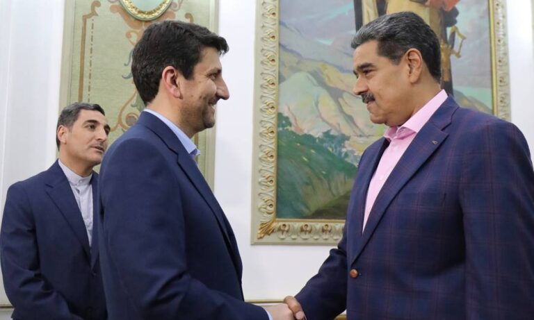 Maduro se reúne con ministro de Comunicaciones iraní para fortalecer cooperación bilateral