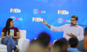 Maduro tilda de “tóxicos” los retos de TikTok: “Envenenan la mente de los muchachos”