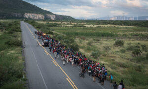 Revelan que el 96 % de migrantes que vuelve de EE. UU a Suramérica son venezolanos