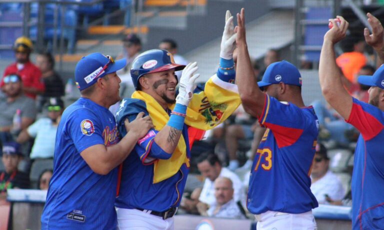 Venezuela derrota a Puerto Rico en el Premier 12 de béisbol