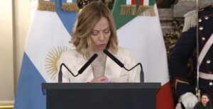 Italia ratifica su reconocimiento a González Urrutia como presidente electo