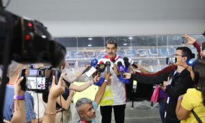 Maduro dice que hay personas nerviosas tratando de incitar a Trump a atacar a Venezuela