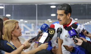 Maduro sugiere elecciones municipales, estadales y legislativas separadas en 2025
