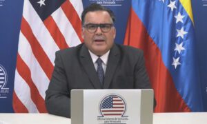 Embajador de EE. UU.: Maduro “está desesperado” porque sabe que su “fecha límite” es el 10E