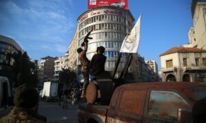 Insurgentes toman la capital siria y declaran el fin del régimen de El Asad