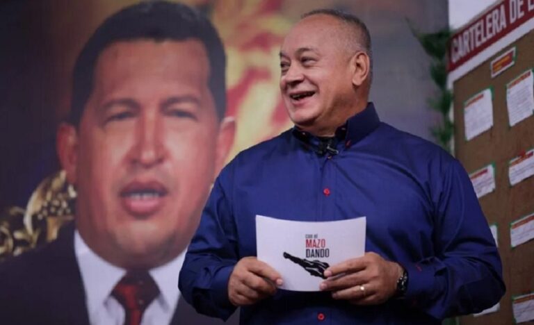 Cabello: La oposición miente al decir que González Urrutia llegará al país