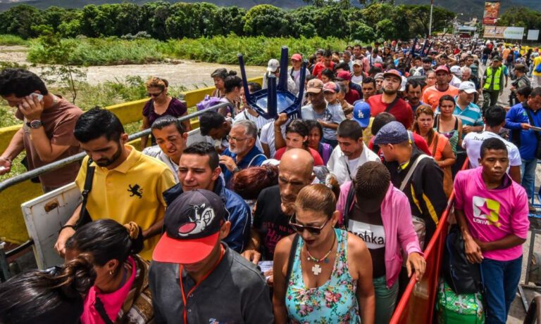 La Cruz Roja dice estar “preparada” para un posible nuevo éxodo venezolano desde enero